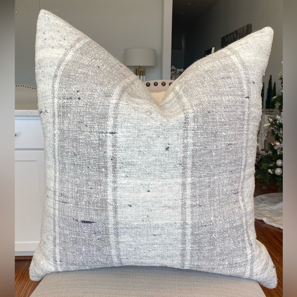 White and Grey Throw Pillow (2)